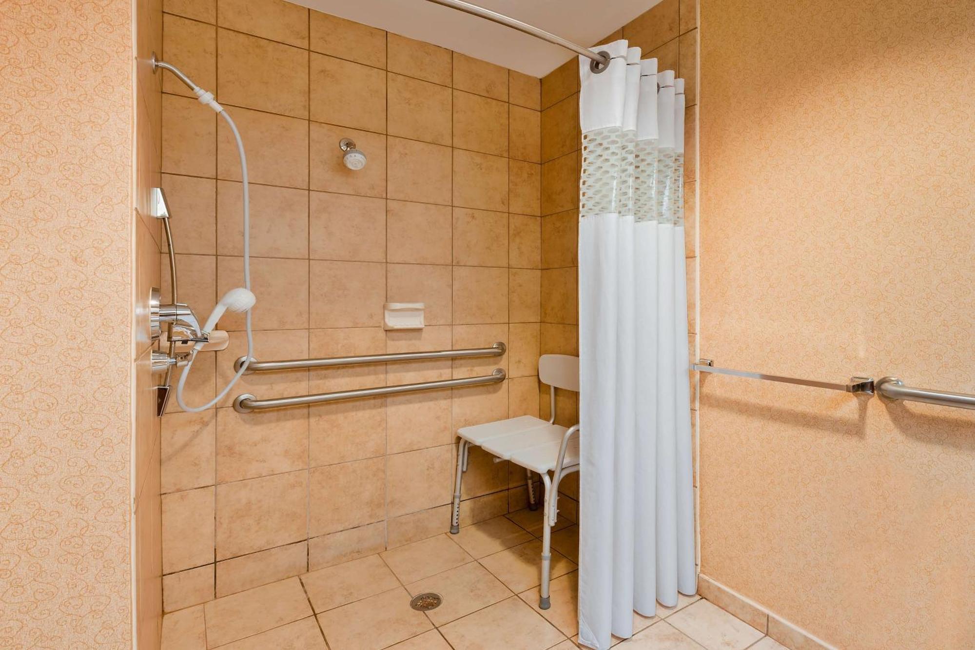 Hampton Inn Marion Zewnętrze zdjęcie